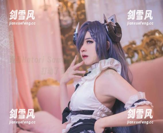 观看Hatori Sama的美图，八重神子靠鸡尾酒礼服打动了多少心？随意下载吧！
